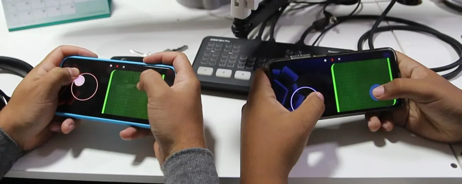 Celulares de controle no Netlfix Games.